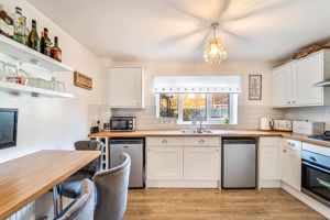 Photo 22- click for photo gallery